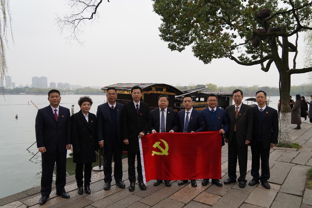 走深走实、入脑入心、见行见效  江南官方（中国）总部党史学习教育热潮不断